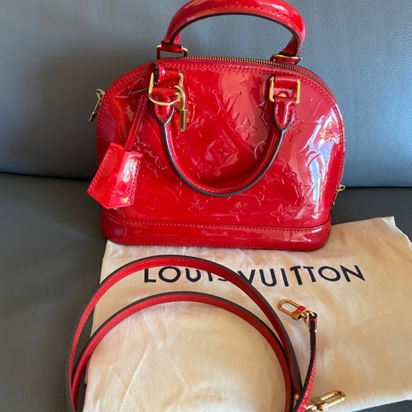Louis Vuitton Alma BB - Picture 3 of 13